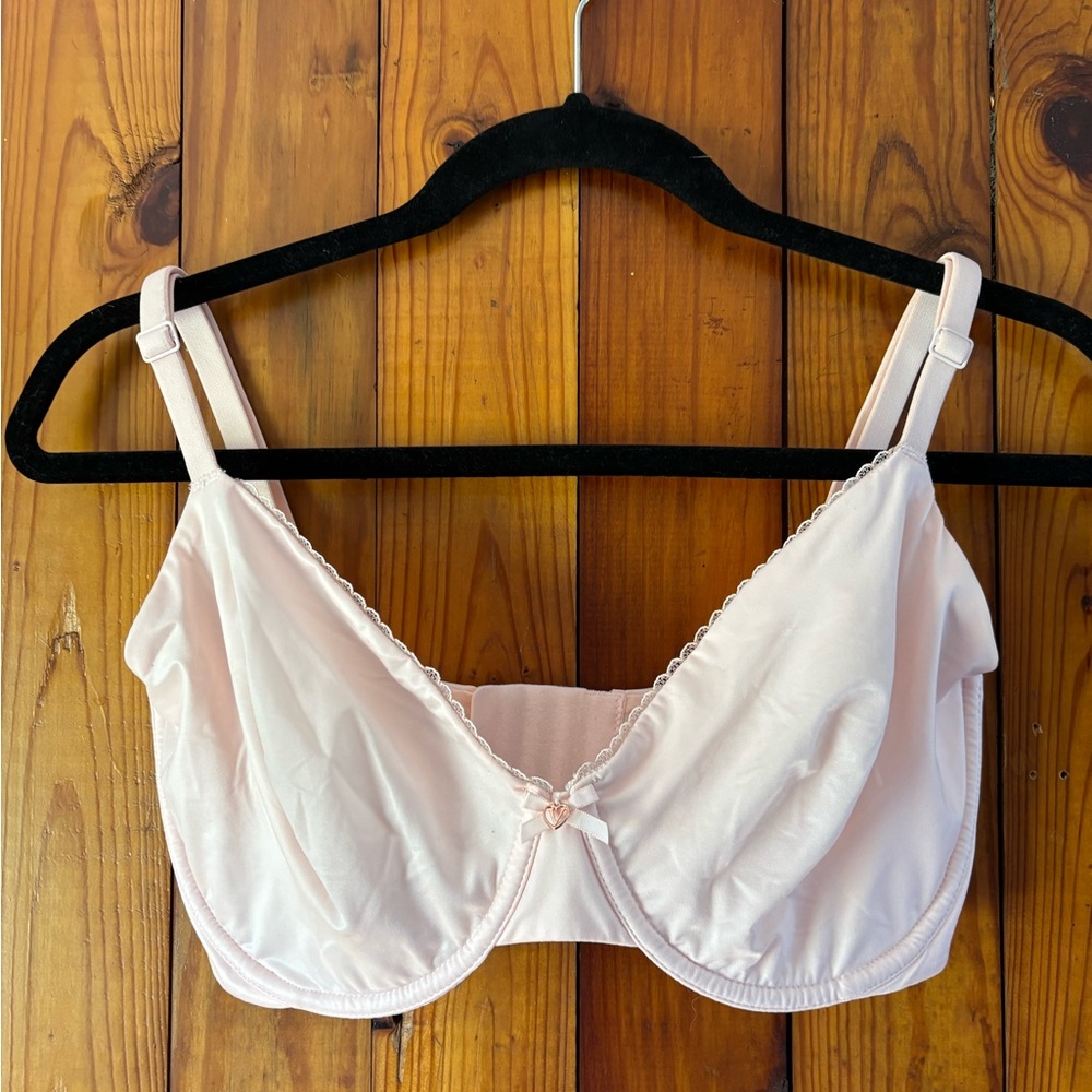 NWOT Victoria’s Secret Women’s Light Pink Unlined Demi 34G Bra
